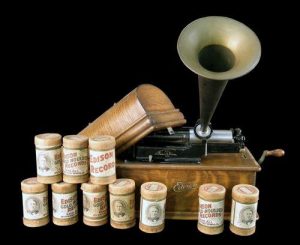 Victrola cylinder player